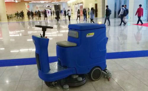 东莞驾驶式洗地机